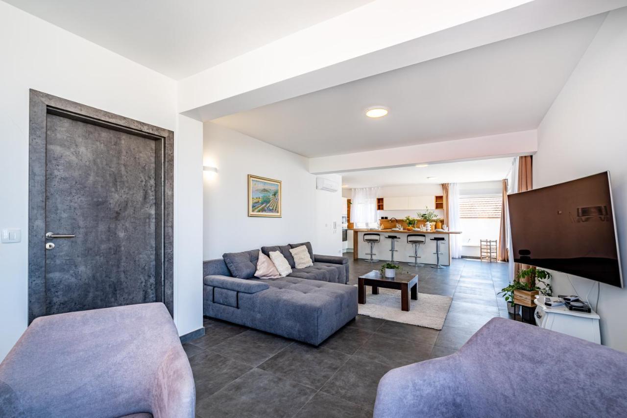 Rooftop Spa Appartement Trogir Buitenkant foto