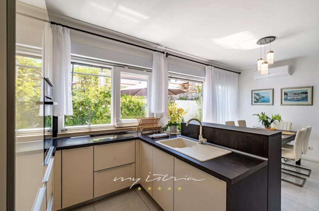 Rooftop Spa Appartement Trogir Buitenkant foto